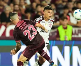 Imagem ilustrativa da imagem Flamengo perde para o Lanús na ida da Recopa, e impedimentos evitam o pior