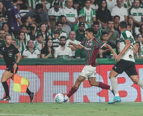 Imagem ilustrativa da imagem Fluminense contesta arbitragem na CBF após empate com o Coritiba