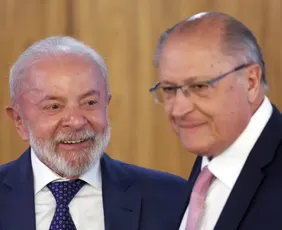 Imagem ilustrativa da imagem Lula confirma Alckmin como pré-candidato a vice-presidente
