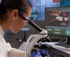 Imagem ilustrativa da imagem 750 pessoas buscam exame de DNA gratuito para reconhecer paternidade