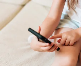 Imagem ilustrativa da imagem WhatsApp: entenda como será o gerenciamento de contas de menores pelos pais