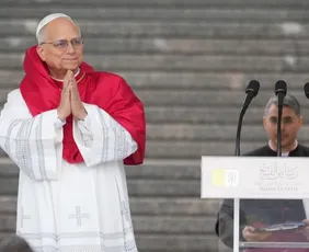 Imagem ilustrativa da imagem Vaticano avalia aparição do papa Leão XIV na oração de domingo