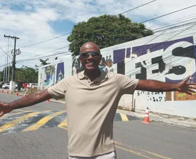 Imagem ilustrativa da imagem Sucesso no Enem: pessoas com mais de 60 anos sonham com reviravolta profissional