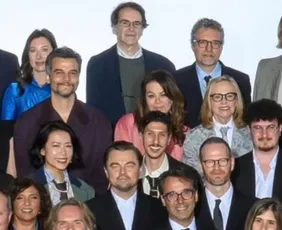 Imagem ilustrativa da imagem Wagner Moura e Kleber Mendonça aparecem em foto do Oscar