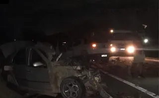 Imagem ilustrativa da imagem Acidente entre caminhão e carro deixa uma pessoa morta na BR 101 no Norte do ES