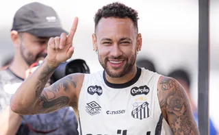 Imagem ilustrativa da imagem Pai nega aposentadoria de Neymar na seleção e diz que 'Copa é daqui 4 anos'