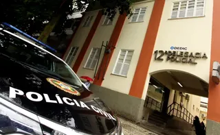Imagem ilustrativa da imagem Indiciado por estupro coletivo no Rio se apresenta à polícia e é preso