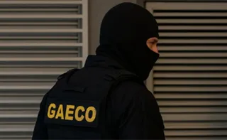 Imagem ilustrativa da imagem Policial é preso e outro afastado suspeitos de cooperar com tráfico de drogas no ES