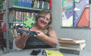 Imagem ilustrativa da imagem Professora da Serra ganha prêmio por incentivo à poesia