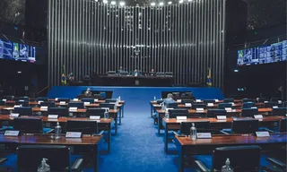 Imagem ilustrativa da imagem Senadores votam nesta quarta aumento de licença-paternidade
