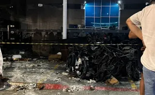 Imagem ilustrativa da imagem VÍDEO | Incêndio destrói 15 bicicletas elétricas em loja de Vila Velha