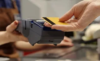 Imagem ilustrativa da imagem Vai aproveitar o Carnaval? Veja dicas para curtir sem cair em fraudes bancárias