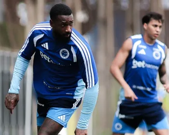 Imagem ilustrativa da imagem Em busca da primeira vitória, Cruzeiro tenta sair da crise diante do Athletico-PR