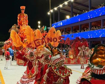 Imagem ilustrativa da imagem Sinal verde para a folia: Pega no Samba abre desfiles do Grupo Especial