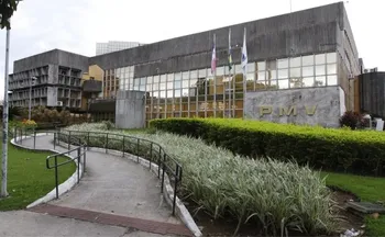 Imagem ilustrativa da imagem Inscrições abertas para concurso em Vitória com 16 vagas e salários de R$ 7,5 mil