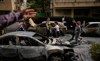 Imagem ilustrativa da imagem Guarda Revolucionária do Irã ameaça destruição global após Trump subir tom