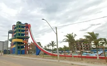 Imagem ilustrativa da imagem Menina de 3 anos morre após se afogar em piscina de parque aquático em Guriri