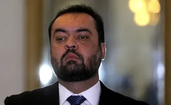 Imagem ilustrativa da imagem Cláudio Castro é alvo de busca e apreensão da PF em operação sobre Master