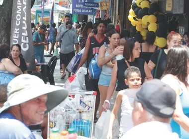 Imagem ilustrativa da imagem Empresários do ES voltam a apostar em lojas de rua para movimentar o comércio