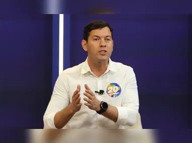 Imagem ilustrativa da imagem Arnaldinho bate o martelo e fica na Prefeitura de Vila Velha