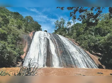 Princesas e rainha do Café de Itarana destacam a força da tradição em Alto Jatibocas