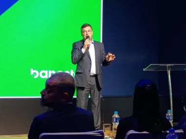 Carrinho de compras em supermercado: Federação da Agricultura do Estado vê risco até de desabastecimento