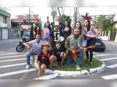 Show do grupo Art Popular, na Praia do Morro, encerra o Carnapari