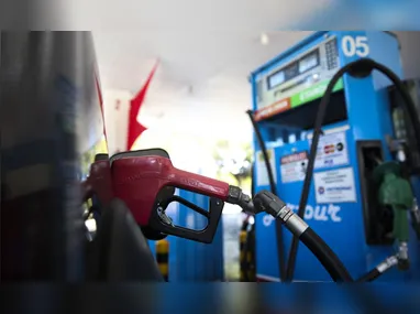 Imagem ilustrativa da imagem Governo prorroga até 5 de maio prazo para Estados aderirem à subvenção ao diesel