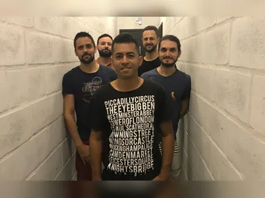 Enterro no cemitério do Araçá do ator e diretor teatral Juca de Oliveira.