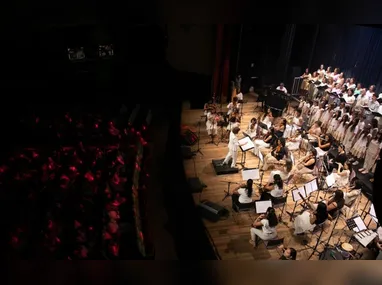 A banda Os Garotin apresenta o show “Pro Brasil Cantar 
e Dançar” sexta-feira, às 22h, no Espaço Patrick Ribeiro, em Vitória