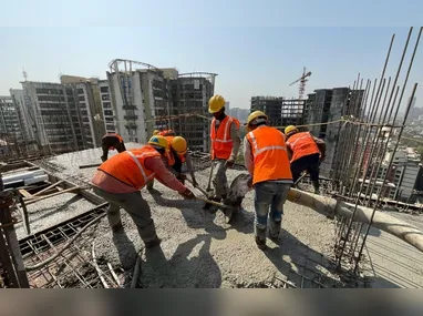 Imagem ilustrativa da imagem Fim da escala 6x1: risco de demissão de 12 mil trabalhadores no ES, diz estudo