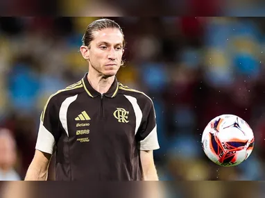 Leonardo Jardim estava afastado do futebol por questões particulares e retornou a Portugal após a saída do Cruzeiro