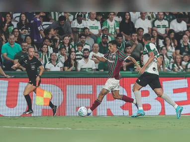 Jorginho cobrando pênalti na partida contra o Santos