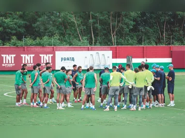 Serna teve um gol anulado durante jogo do Flu contra o Coritiba