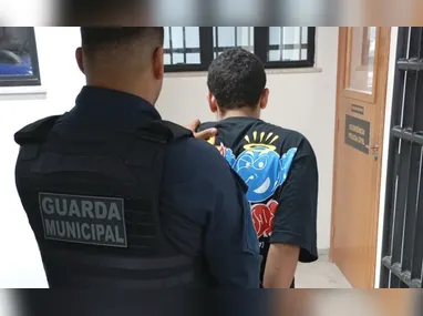 Imagem ilustrativa da imagem Jovem é detido com cocaína, crack e maconha escondidos dentro da boca em Vitória