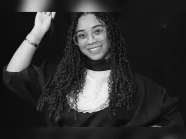 Motorista estava embriagado e utilizava um cabo de vassoura para acionar a embreagem do veículo