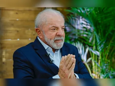 Imagem ilustrativa da imagem Lula pediu estudos para reduzir custo de crédito rotativo, diz Gleisi