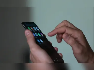 Imagem ilustrativa da imagem Polícia recupera 674 celulares furtados ou roubados em 2025 no ES