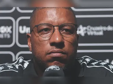 Guerra deve ser titular do Vitória na partida desta tarde  contra o Sport