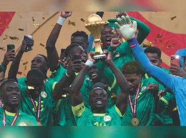 Brasil esbarra nas próprias limitações e liga alerta antes da Copa do Mundo