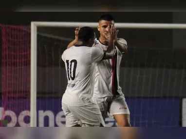Gustavo Tonoli, autor dos dois gols da vitória contra o Capixaba, foi um dos únicos titulares em campo