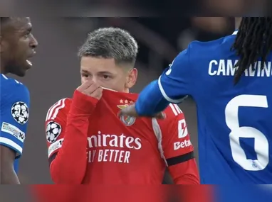 Imagem ilustrativa da imagem Uefa suspende Prestianni por seis jogos por racismo contra Vini Jr.