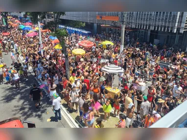 Bloco Coisas de Negres desfila nesta segunda-feira no centro de Vitória