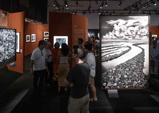 Imagem ilustrativa da imagem Exposição “Amazônia”, de Sebastião Salgado, movimenta o Cais das Artes, em Vitória