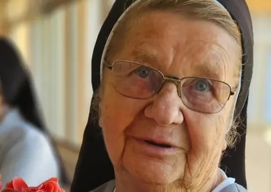 Imagem ilustrativa da imagem Freira de 82 anos é assassinada em convento e suspeito é preso