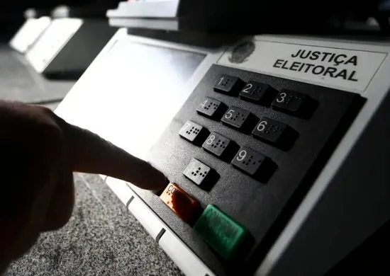 Imagem ilustrativa da imagem Eleitor tem até esta quinta-feira para solicitar voto em trânsito
