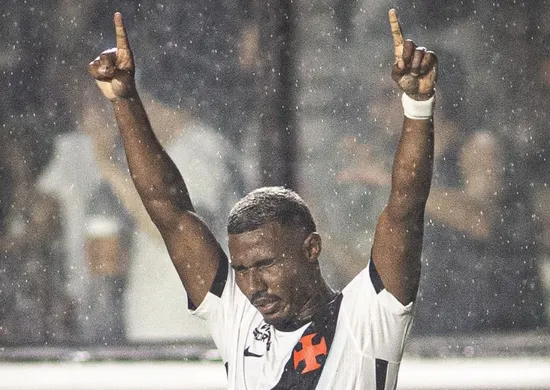 Imagem ilustrativa da imagem Vasco vence o Palmeiras de virada na estreia de Renato Gaúcho