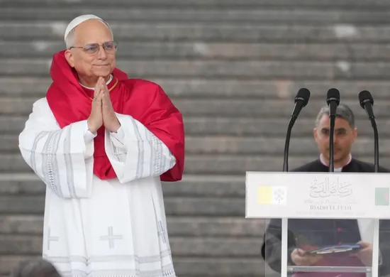Imagem ilustrativa da imagem Vaticano diz que Leão 14 será internado na terça para retirar nódulo do pulmão