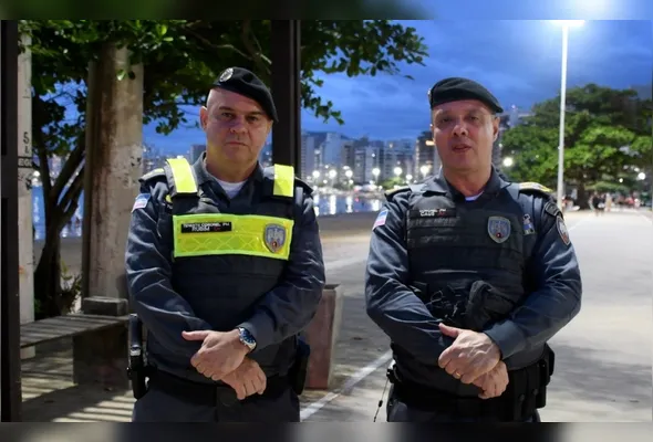 Coronel Riodo Rubim (à esquerda) irá ocupar o cargo de  comandante-geral da Polícia Militar do Espírito Santo após a saída de Douglas Caus (à direita)