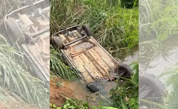 Imagem ilustrativa da imagem Dupla rouba carro, capota em córrego, assalta motocicleta e foge no norte do Estado